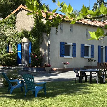 Gite Marguerite - Au Coeur De La Campagne La Petite-Boissiere Exterior foto